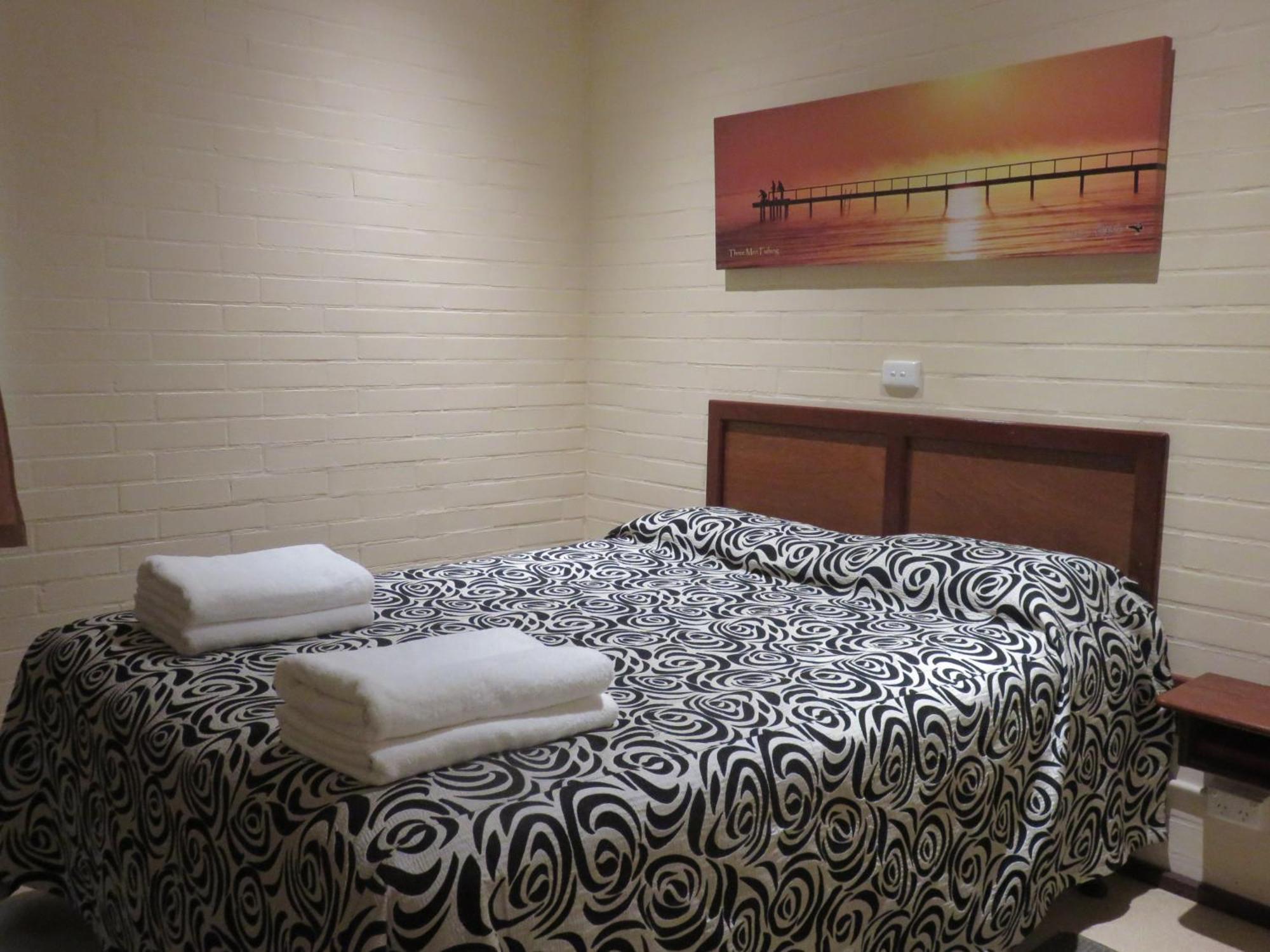 Siesta Park Holiday Resort Absolute Beachfront Resort บัสเซลตัน ภายนอก รูปภาพ