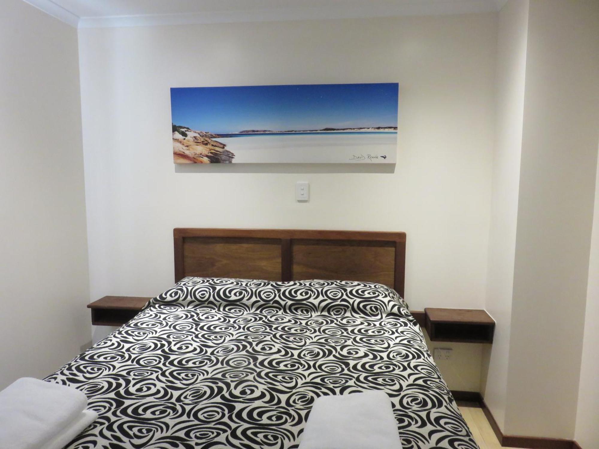 Siesta Park Holiday Resort Absolute Beachfront Resort บัสเซลตัน ภายนอก รูปภาพ