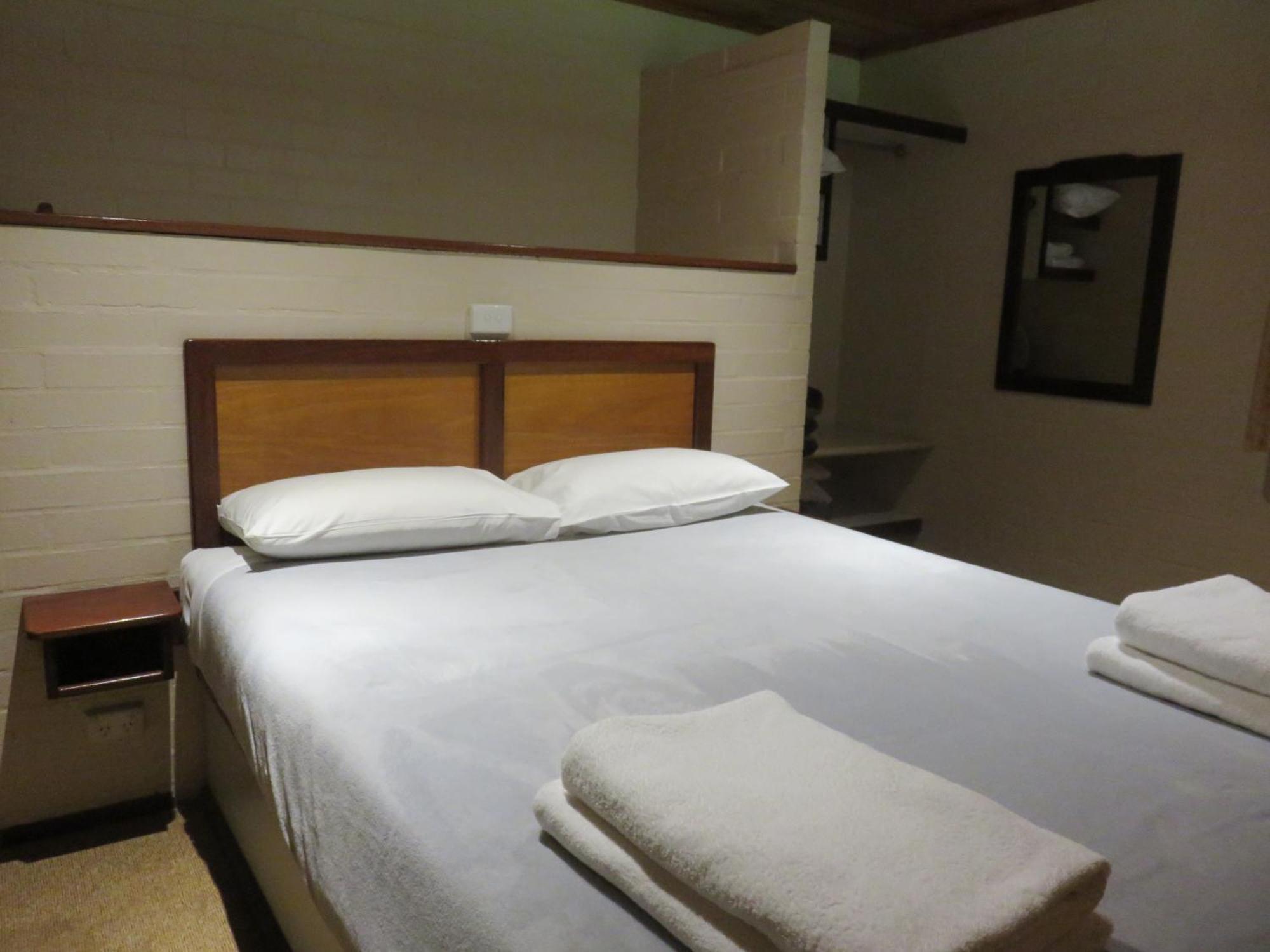 Siesta Park Holiday Resort Absolute Beachfront Resort บัสเซลตัน ภายนอก รูปภาพ