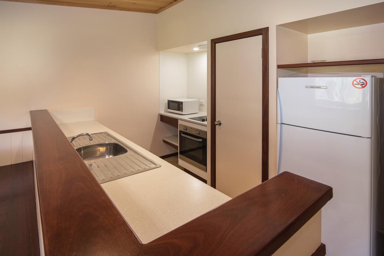 Siesta Park Holiday Resort Absolute Beachfront Resort บัสเซลตัน ภายนอก รูปภาพ